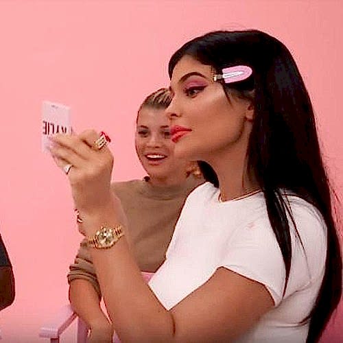 kuafördepo.com | Kuaför Malzemeleri ve Kozmetik Ürünlerini En Uygun Fiyatlarla Kapıda Ödemeli yada Kredi Kartı ile Satın Alabileceğiniz Güvenli Bir e-ticaret Sitesidir.   